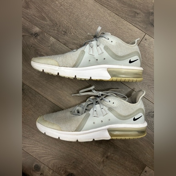 Kids Nike Air Max Gray Sneakers (7Y) - Picture 4 of 5